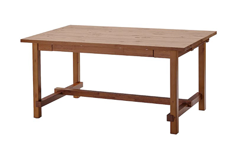 Exemple de meuble Ikea, ici une table à manger