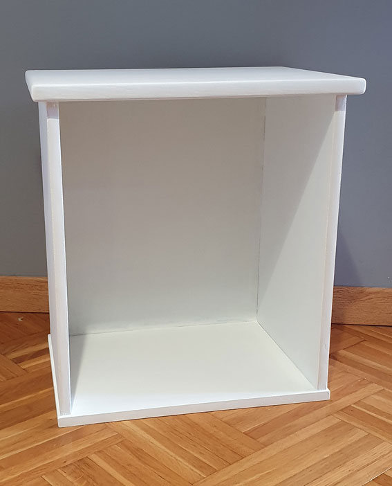 table de chevet transformée et sous-couchée