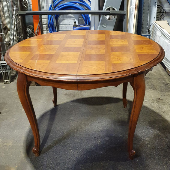 table à manger en bois d'origine avant son relooking