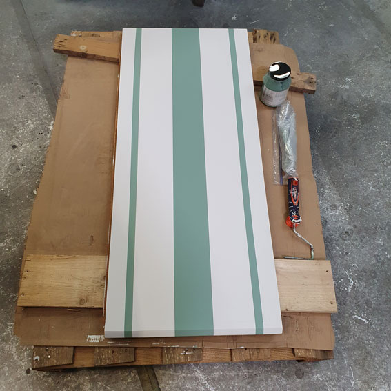 table à manger et ses 2 rallonges relookées