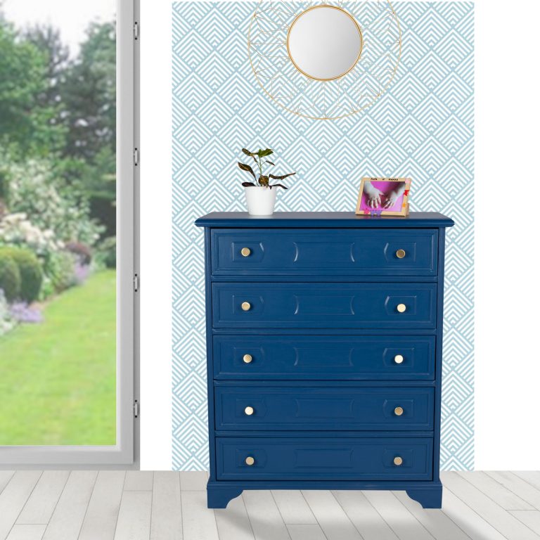Commode relookée bleu hampton