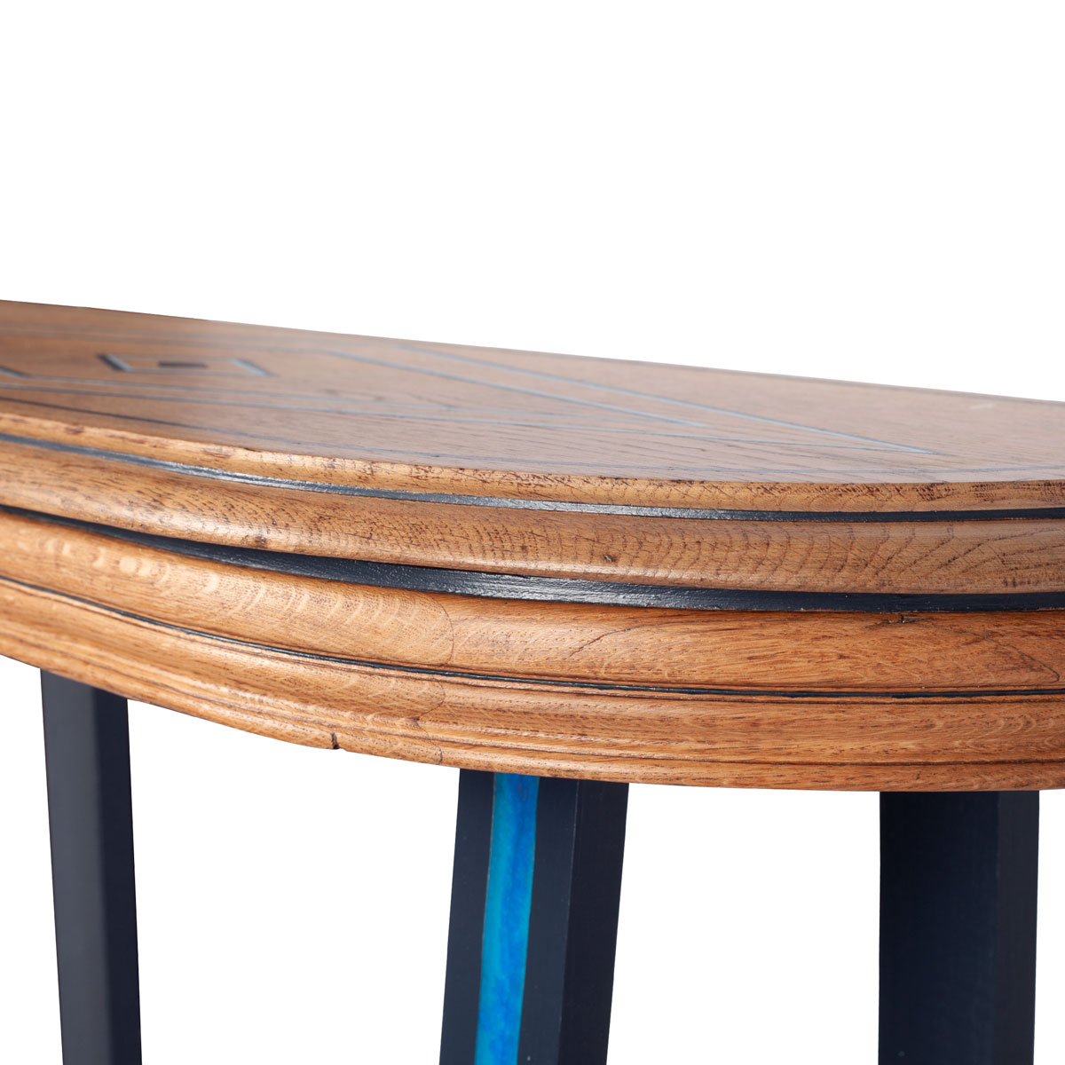 détail du plateau de la console en bois