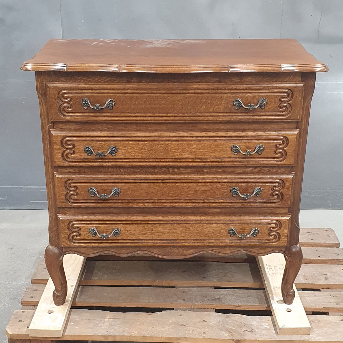 Commode Louis XV avant son relooking