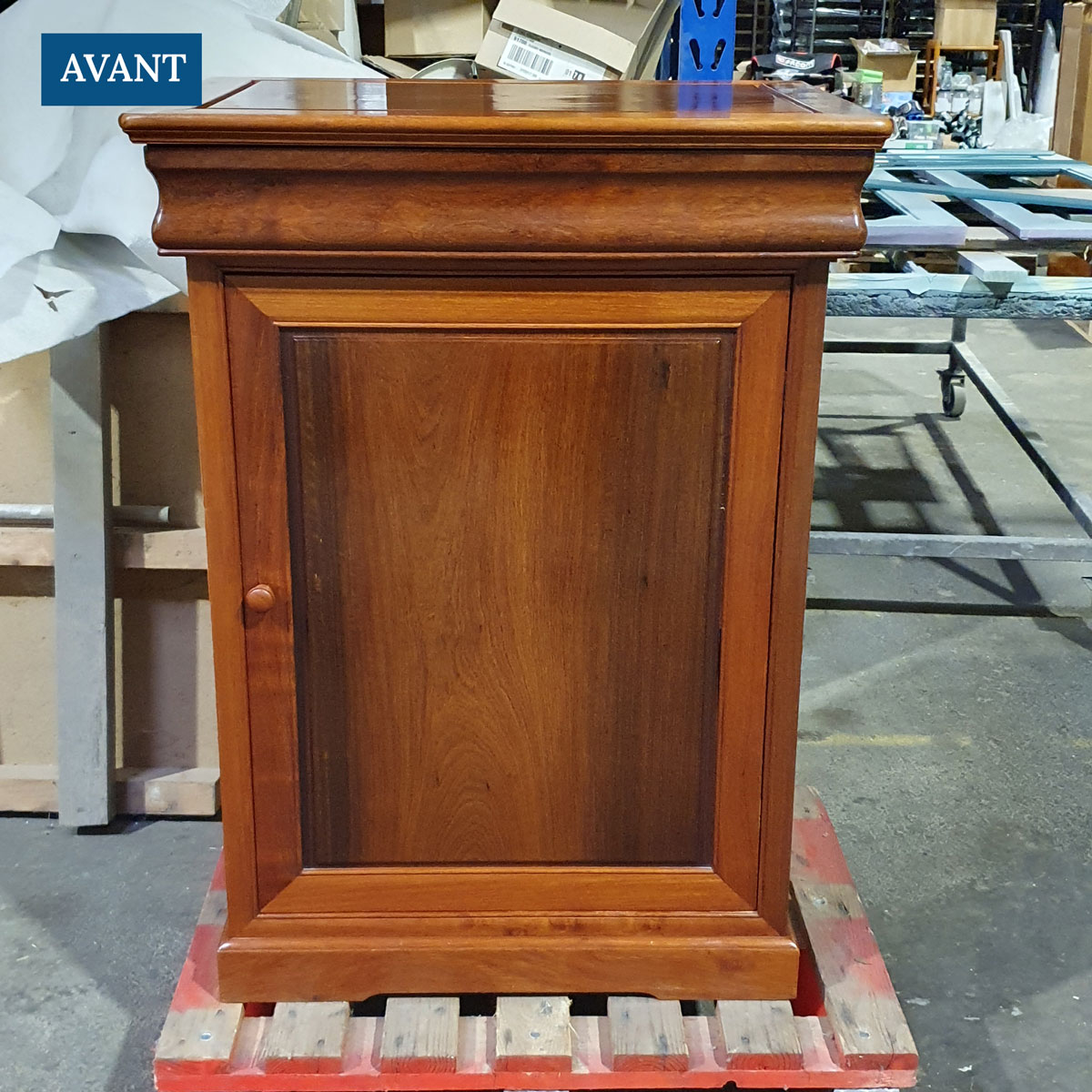 confiturier en bois avant son relooking