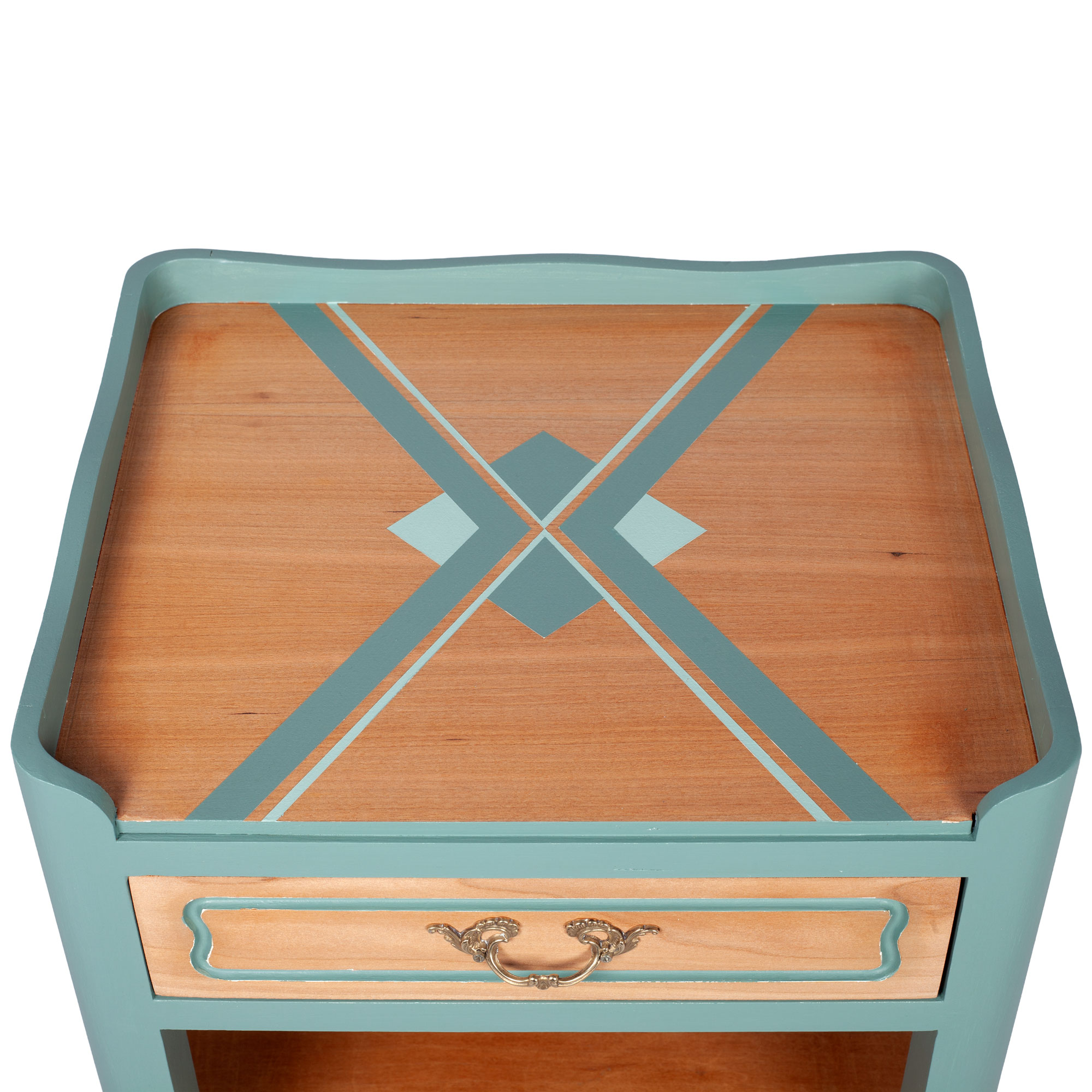 motif sur le plateau des tables de chevet vert relookées