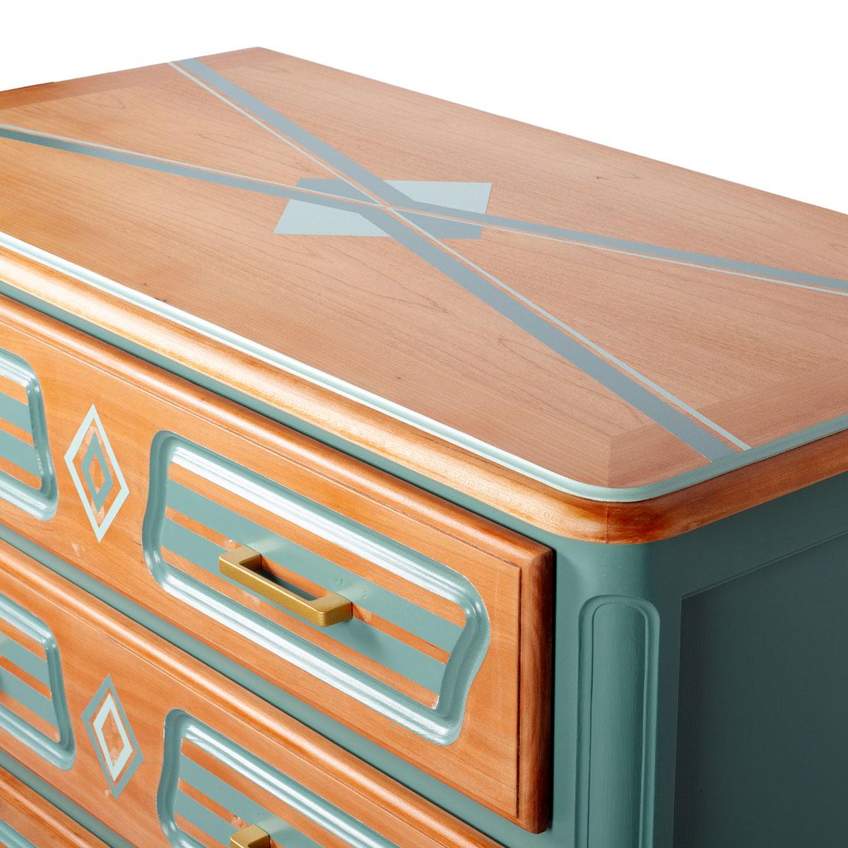 Motif sur le plateau de la commode relookée